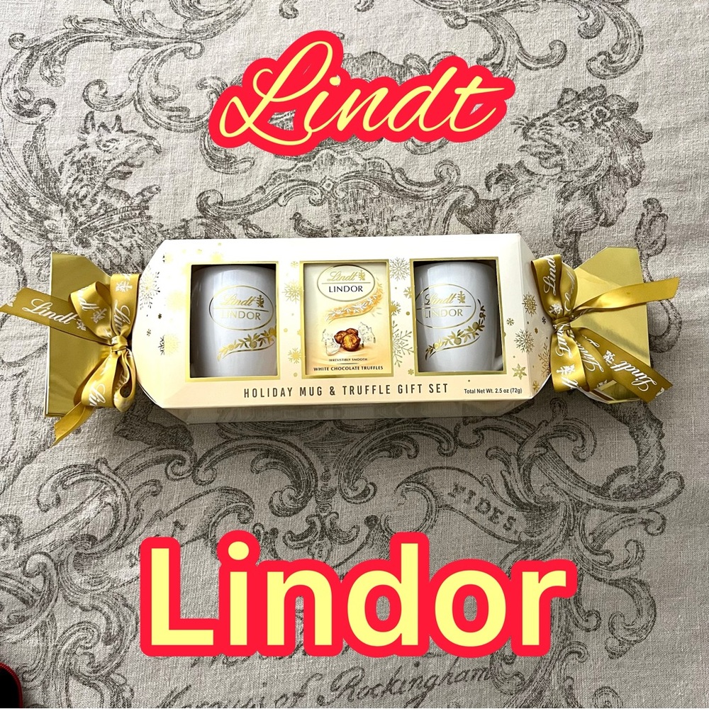 NWT LINDT LINDOR HOLIDAY MUG & TRUFFLE GIFT SET 2.5OZ